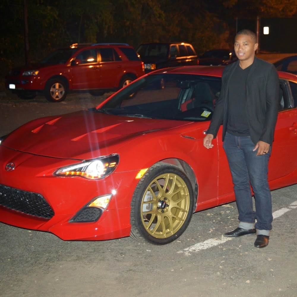 Meet your Posher, Alex